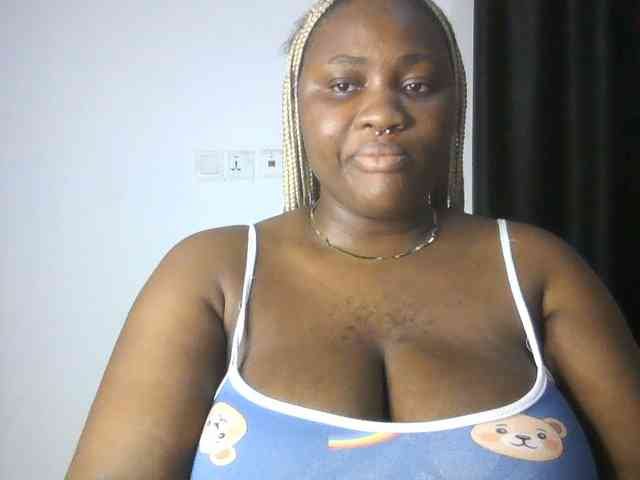 Hotchocolatee191 webcam