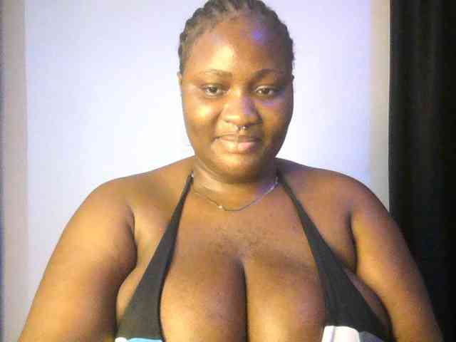 Hotchocolatee191 webcam