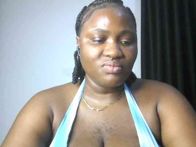 Hotchocolatee191 webcam