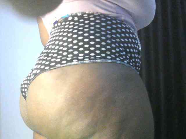 Hotchocolatee191 webcam