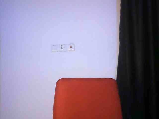 Hotchocolatee191 webcam