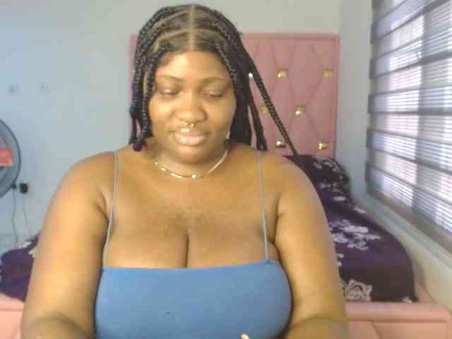 Hotchocolatee191 webcam
