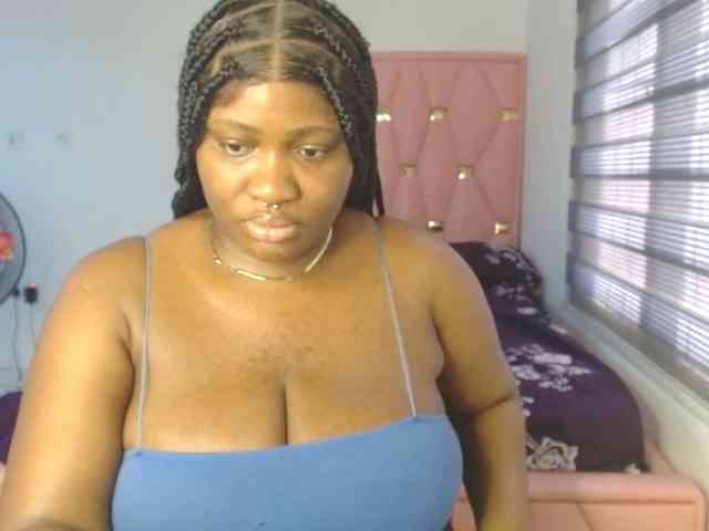 Hotchocolatee191 webcam