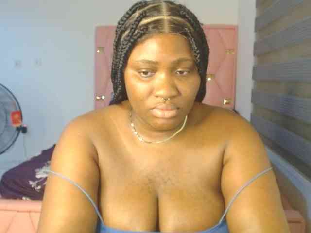 Hotchocolatee191 webcam