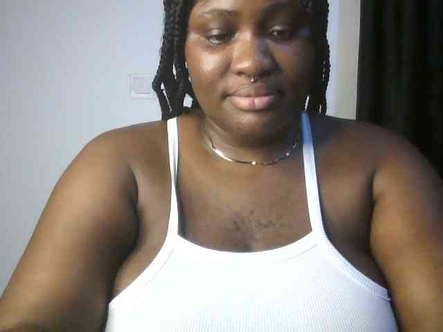 Hotchocolatee191 webcam