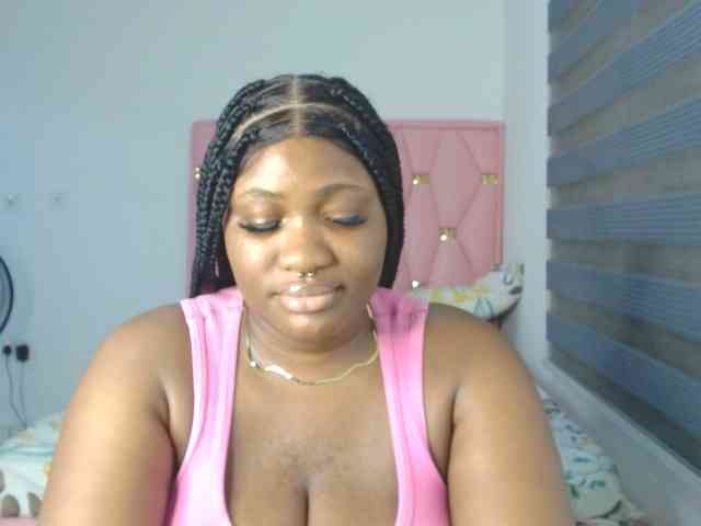 Hotchocolatee191 webcam