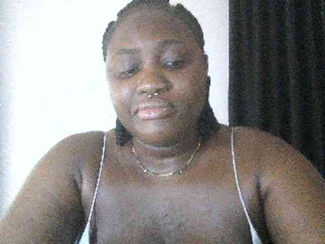 Hotchocolatee191 webcam