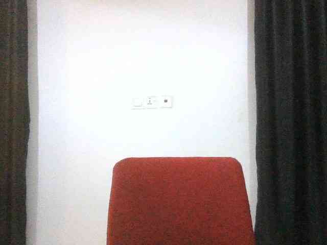 Hotchocolatee191 webcam