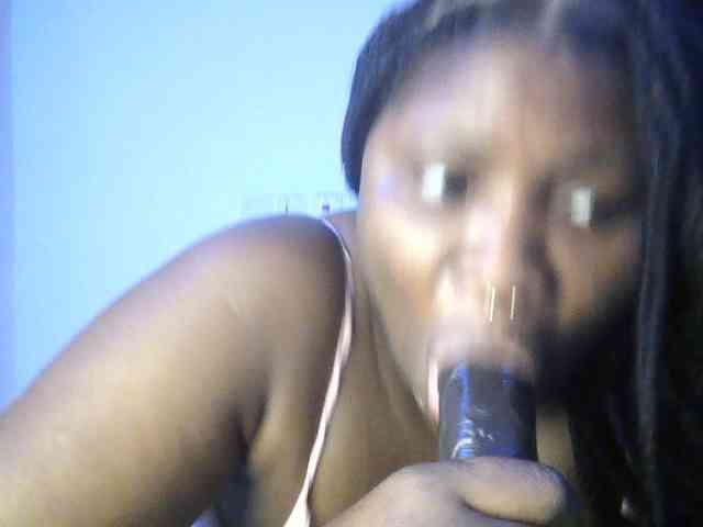 Hotchocolatee191 webcam