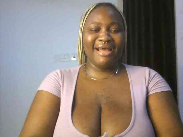 Hotchocolatee191 webcam