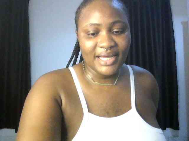 Hotchocolatee191 webcam