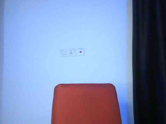 Hotchocolatee191 webcam