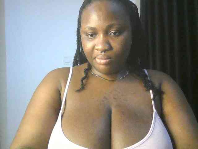 Hotchocolatee191 webcam