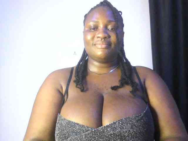 Hotchocolatee191 webcam
