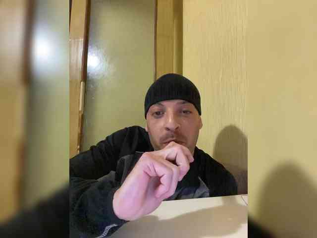 davig-896 Live Webcam on BongaCams