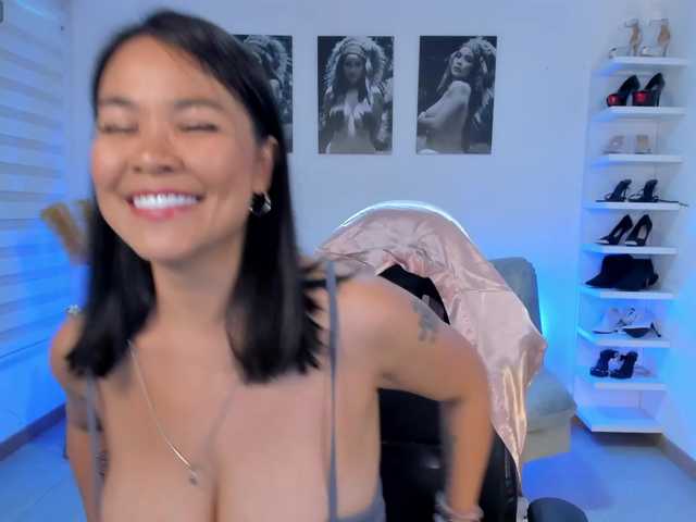 puiyee13 live cam on BongaCams