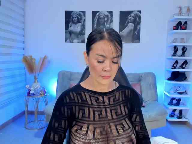 puiyee13 webcam