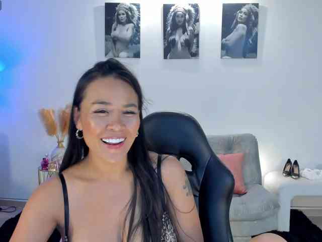 puiyee13 webcam