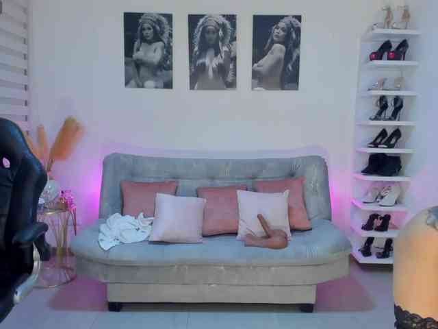 puiyee13's live room