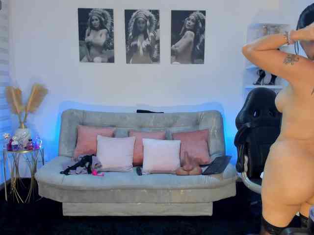 puiyee13 webcam