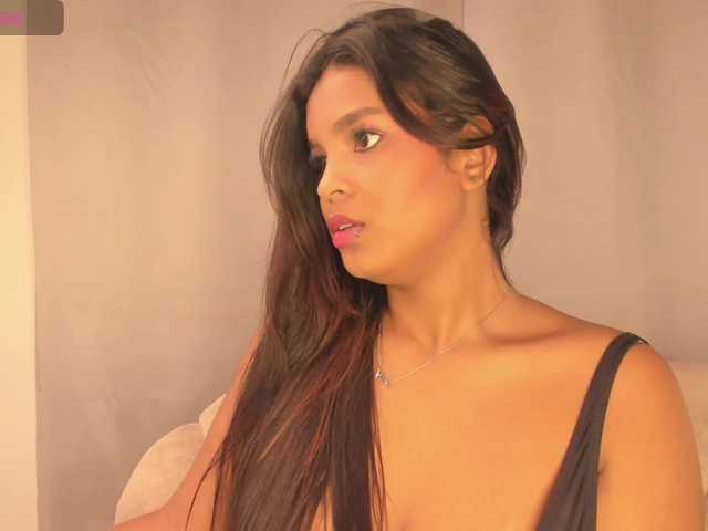 aishaBigass live cam on BongaCams