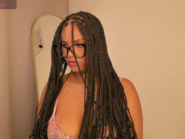 aishaBigass