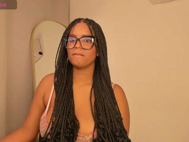 aishaBigass live cam on BongaCams