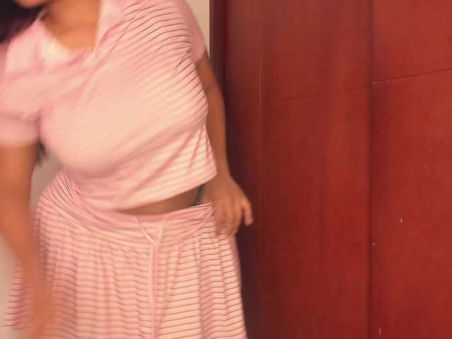 aishaBigass live cam on BongaCams