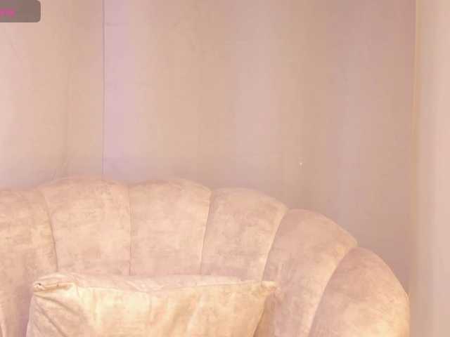aishaBigass live cam on BongaCams