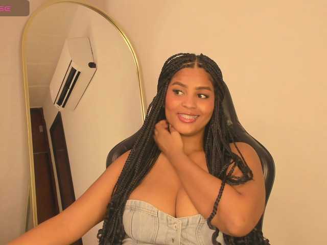 aishaBigass