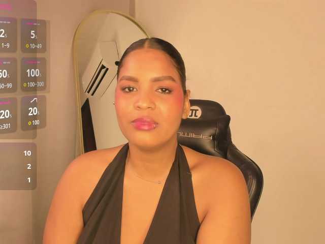 aishaBigass live cam on BongaCams