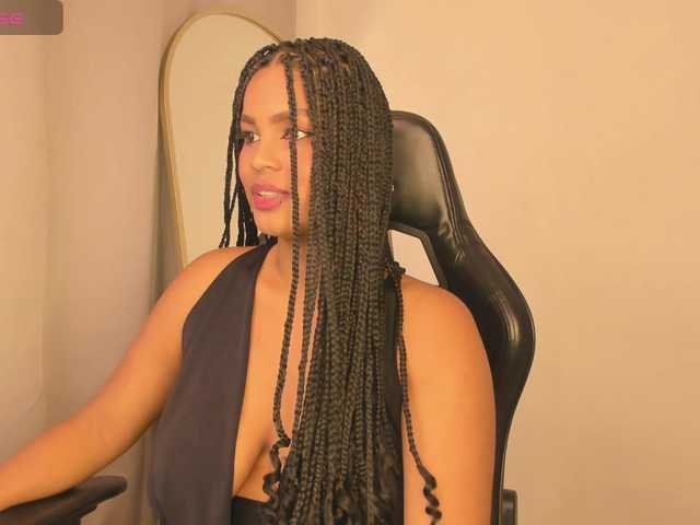 aishaBigass live cam on BongaCams