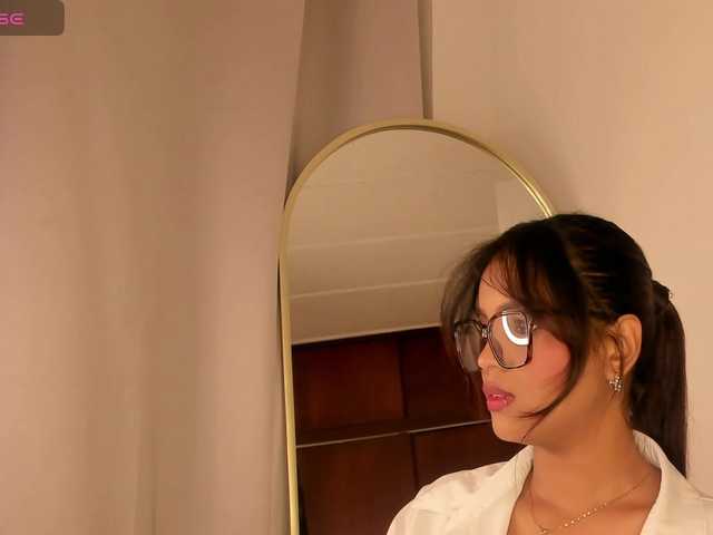 aishaBigass live cam on BongaCams