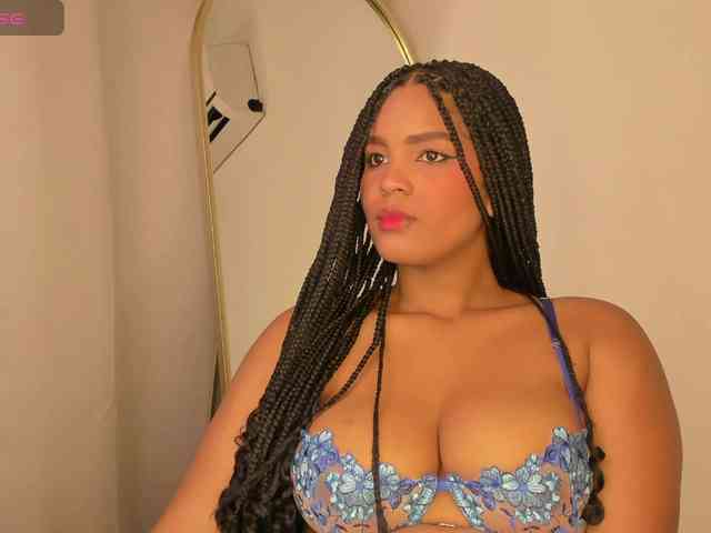 aishaBigass webcam