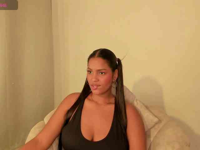 aishaBigass Live Webcam on BongaCams