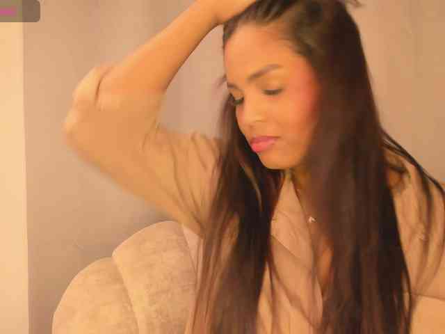 aishaBigass webcam