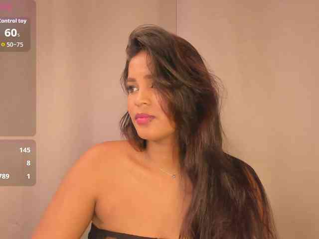 aishaBigass webcam