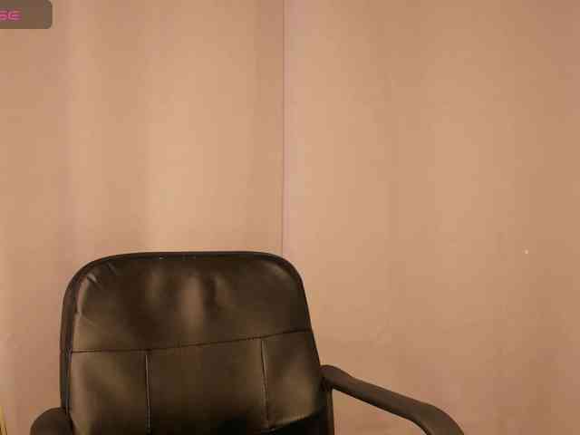 aishaBigass webcam