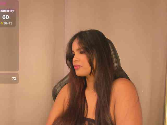 aishaBigass webcam