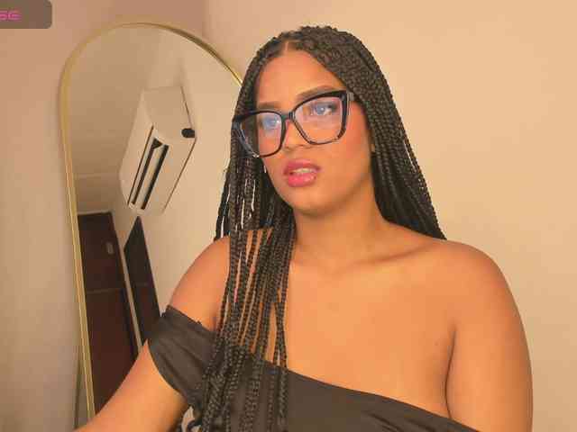 aishaBigass