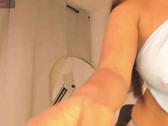 aishaBigass webcam