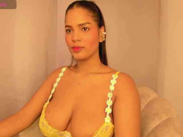 aishaBigass webcam