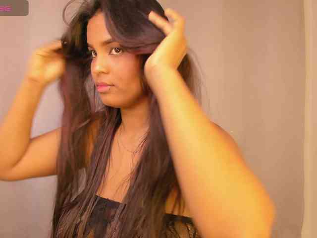 aishaBigass webcam