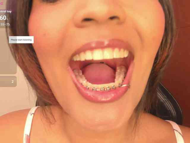 aishaBigass webcam