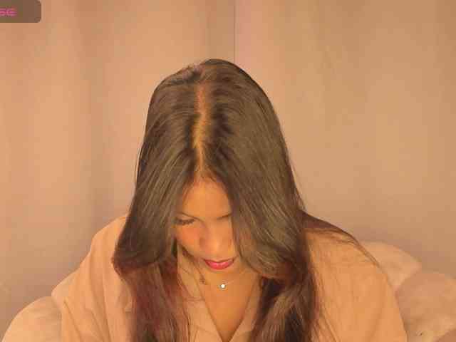 aishaBigass webcam