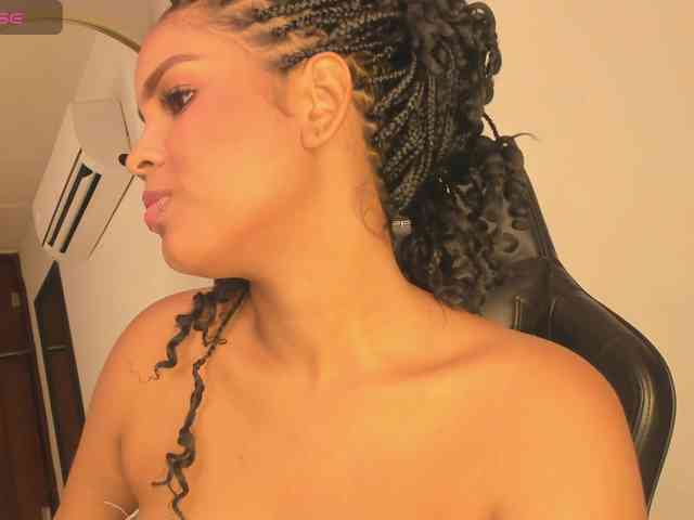 aishaBigass