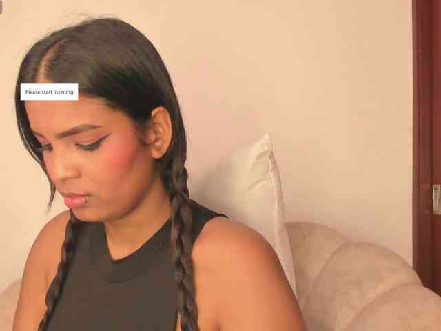aishaBigass webcam