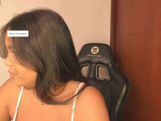aishaBigass webcam