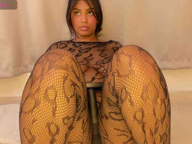 aishaBigass webcam