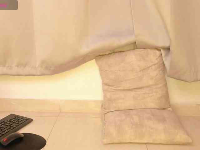 aishaBigass webcam